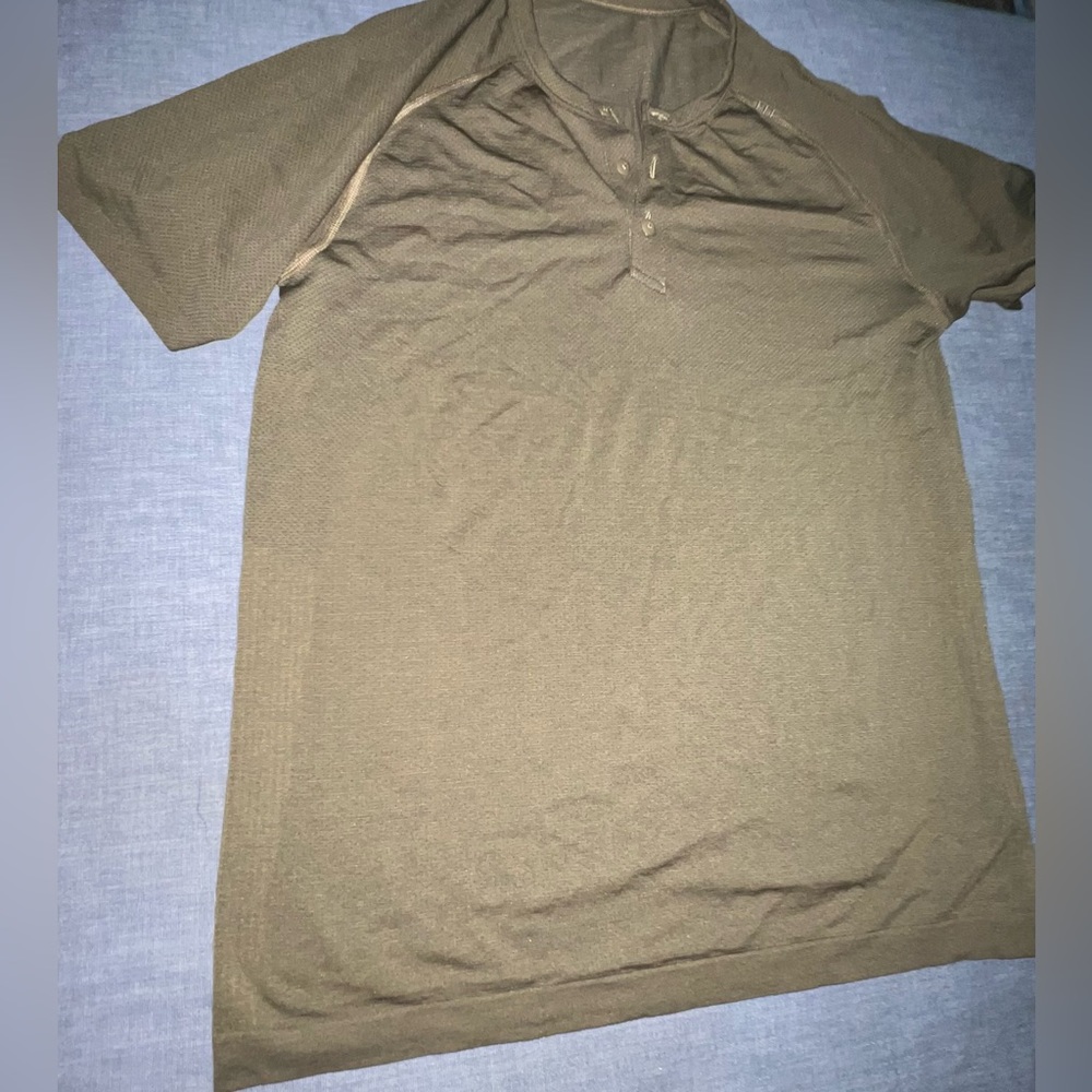 Lululemon mens shirt